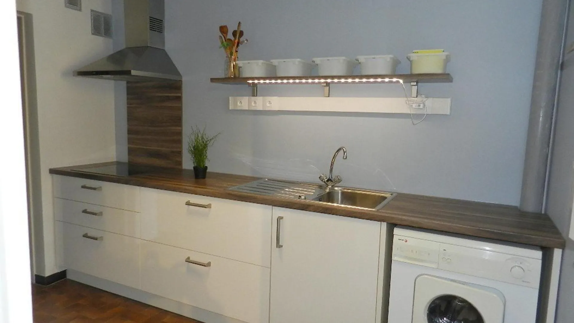 Apartment Appartement Avec Piscine Et Tennis, 2 Ch, Terrasse, Parking, Wifi - Proche Plage, Le Lavandou - Fr-1-251-794